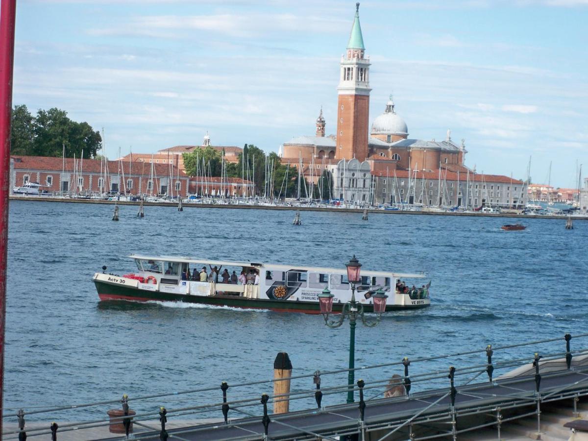 locazione Mery Venezia Esterno foto